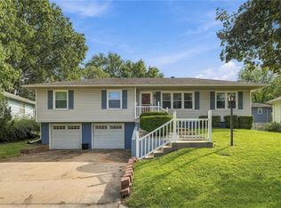 9053 E 83rd St, Raytown, MO 64138