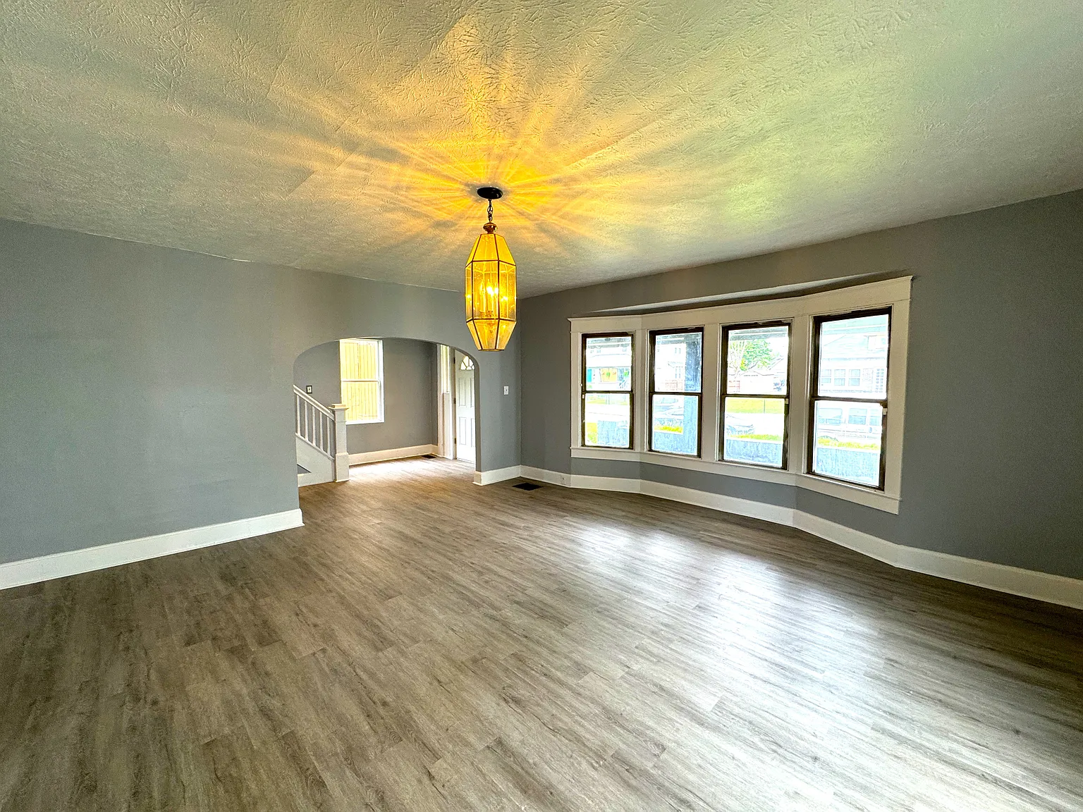 2028 Dexter St — Photo 3