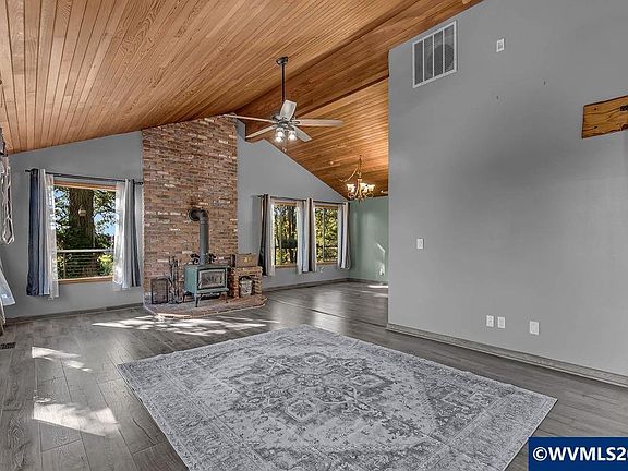 5th image of 2565 W Thornton Lake Dr NW