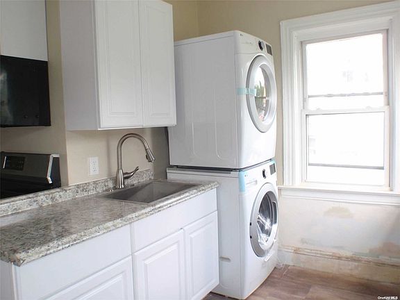 3rd image of 49 Kellogg St Floor 2
