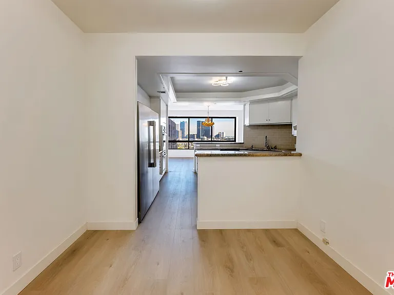 10551 Wilshire Blvd #1405 — Photo 19