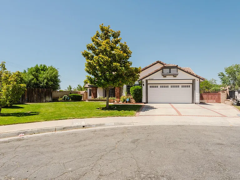 37347 Waterman Ave — Photo 3
