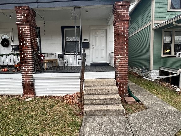 2nd image of 2568-2570 Indianola Ave #2568