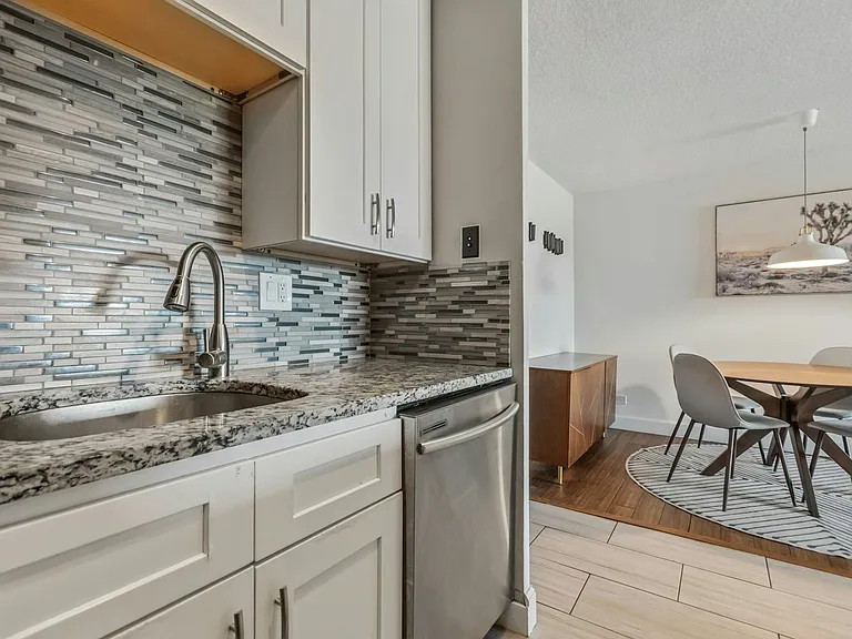 4800 E Hale Pkwy — Photo 16
