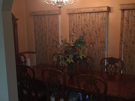 3rd image of 107 Sanro Dr