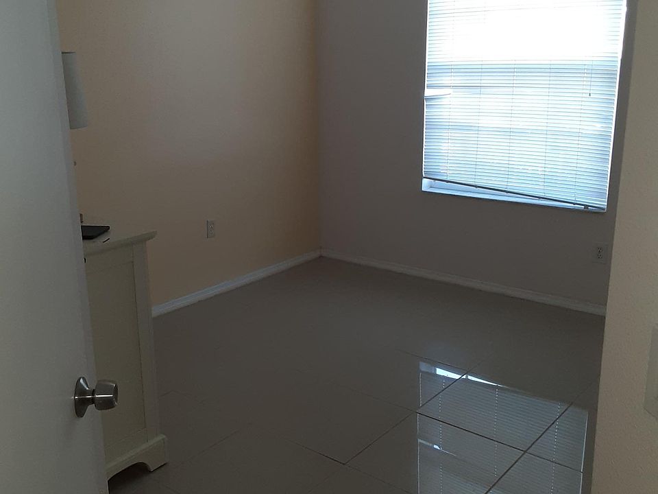 1st image of 14 Boca Key Dr