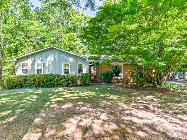 1344 Peachtree Cir, Auburn, AL 36830