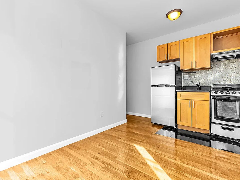 1st image of 101 Delancey St APT 16