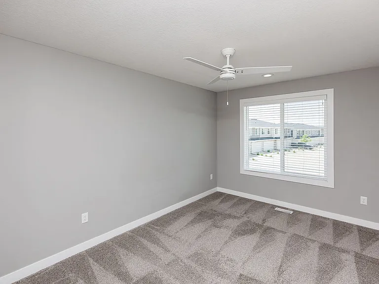 620 SE Westown Pkwy — Photo 22