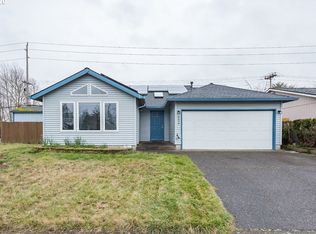 504 SE Myrtlewood Ln, Gresham, OR 97080