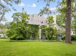 908 Elm Pl, Glencoe, IL 60022