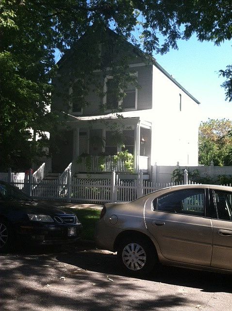 1st image of 6121 N Hermitage Ave