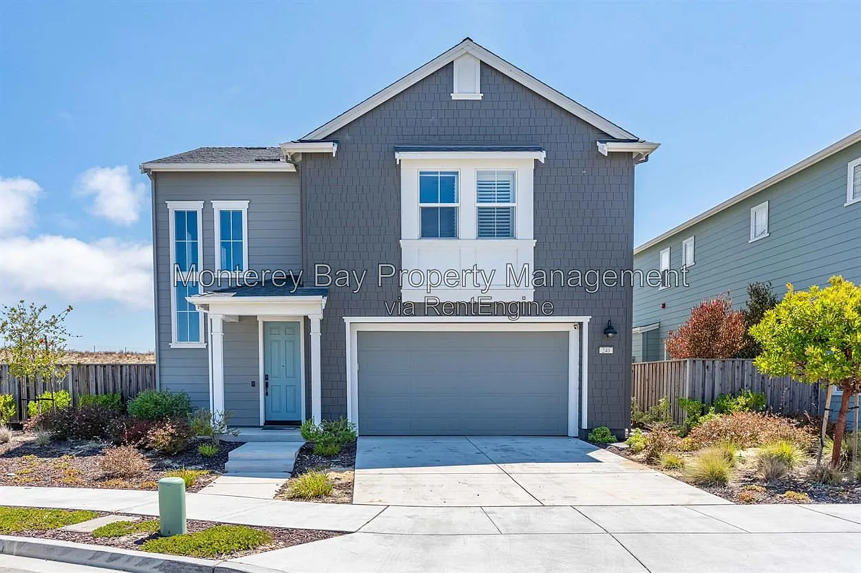 3 bed, 2.5 bath, 2315 sqft, $5,275 — Photo 1