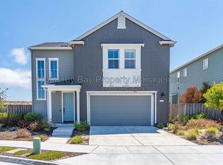 240 Bungalow Ct, Marina, CA 93933