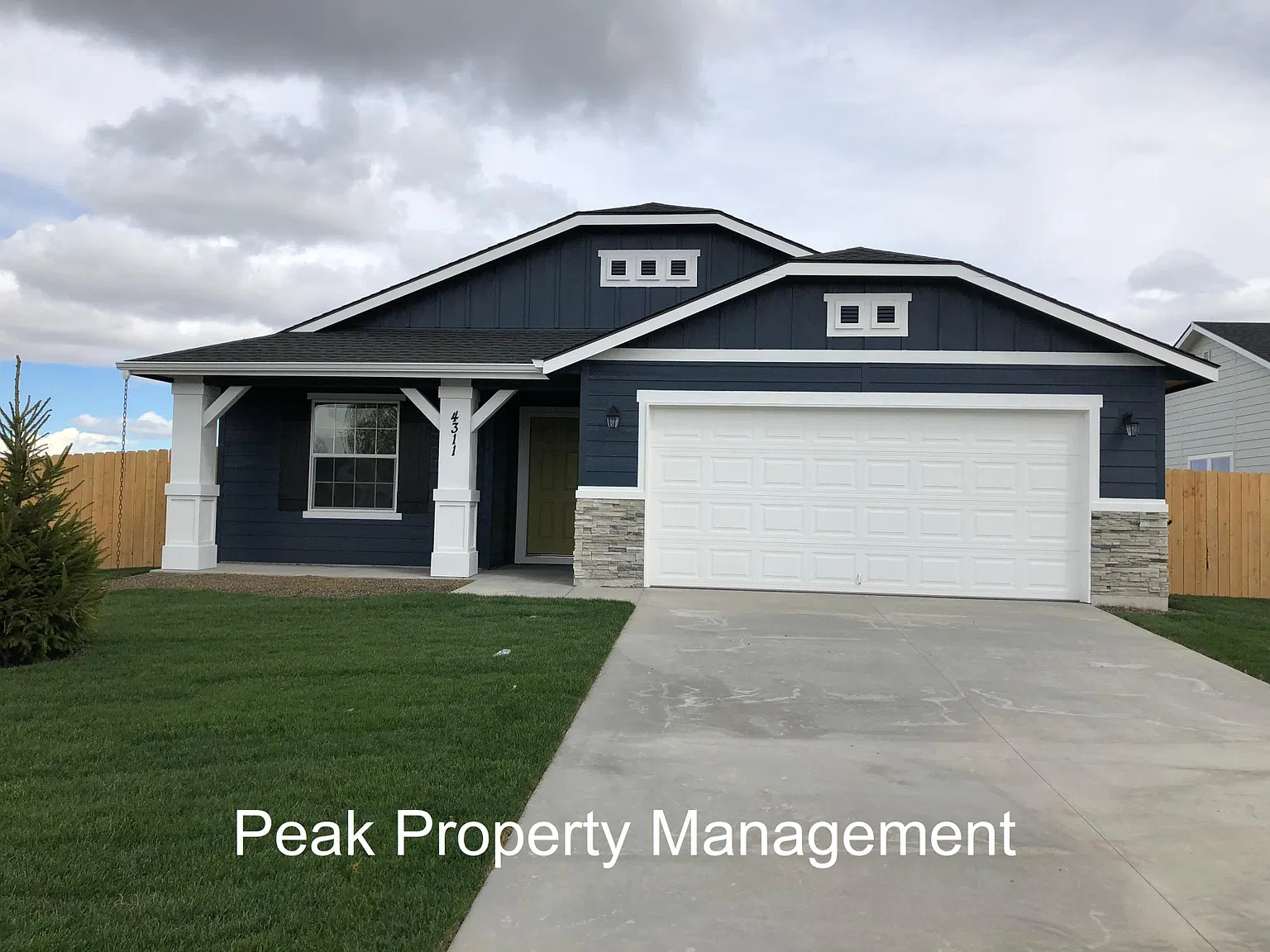 3 bed, 1699 sqft, $2,100 — Photo 2