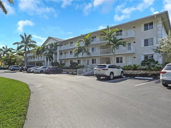 3031 Sandpiper Bay CIR #F106, NAPLES, FL 34112