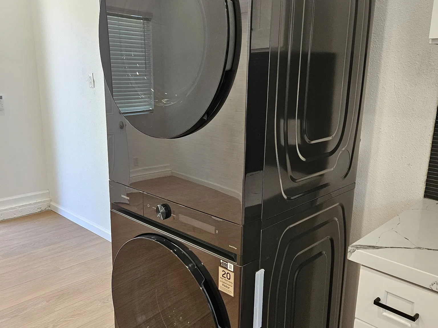 1 bed, $1,949 — Photo 3