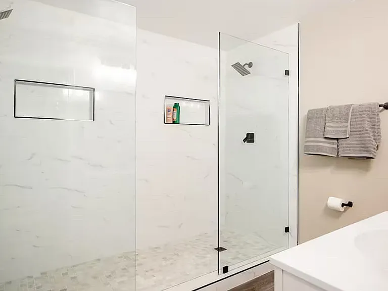 2024 E Hacienda Ave — Photo 8