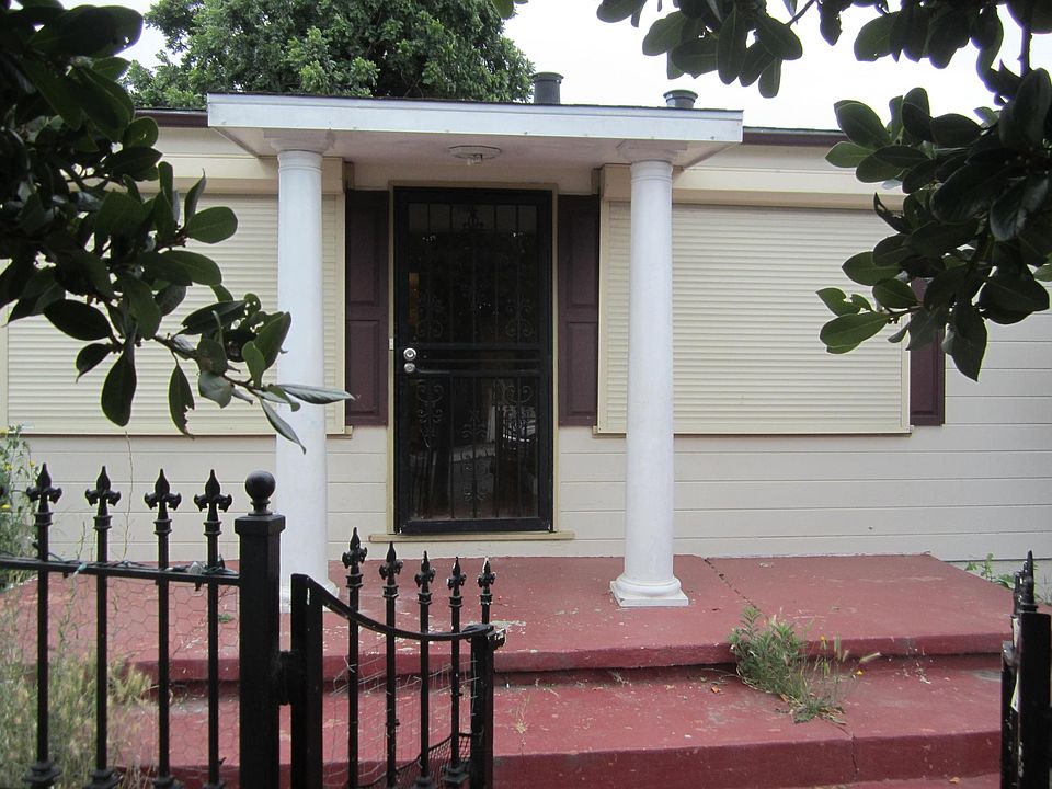 1st image of 2358 Emeric Ave