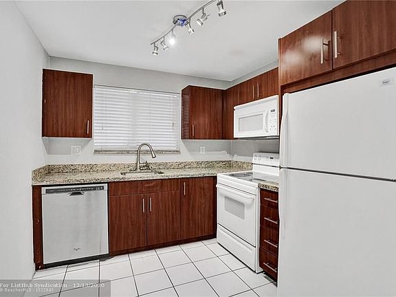 2nd image of 529 N University Dr #529