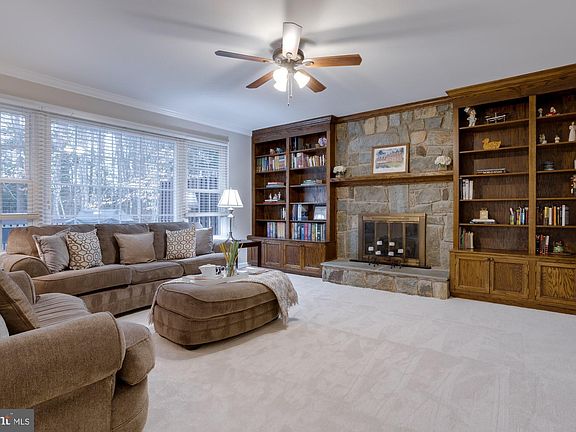 3rd image of 7829 S Valley Dr