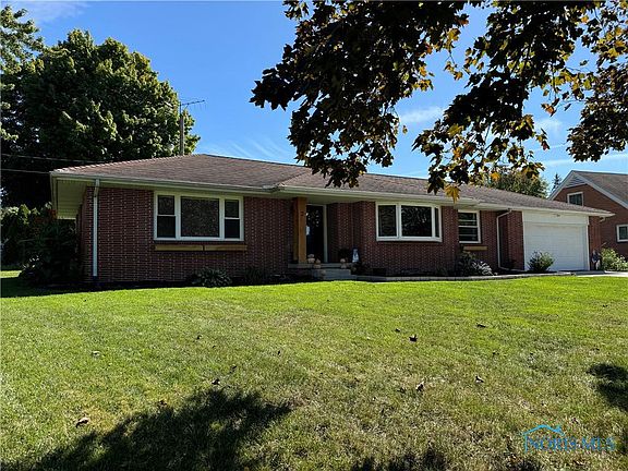 2nd image of 2 Park Ln