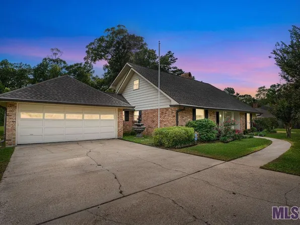 6927 Frontier Dr, Greenwell Springs, LA 70739