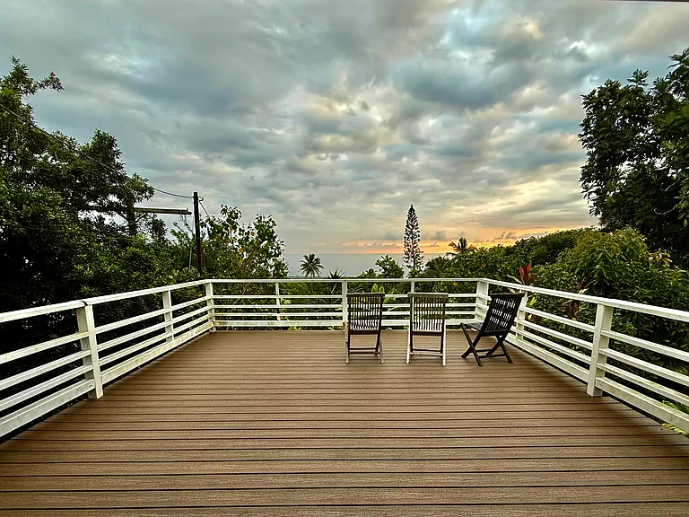 Uncovered Lanai