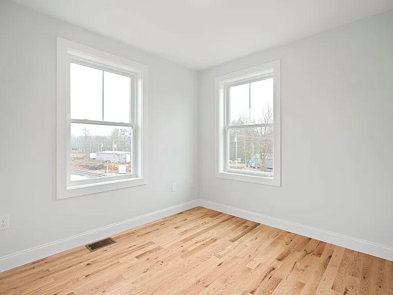 Paul's Place — Photo 18