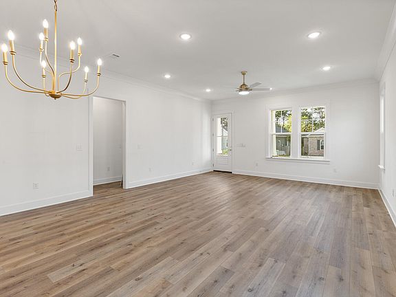 4th image of 182 Caraway Dr