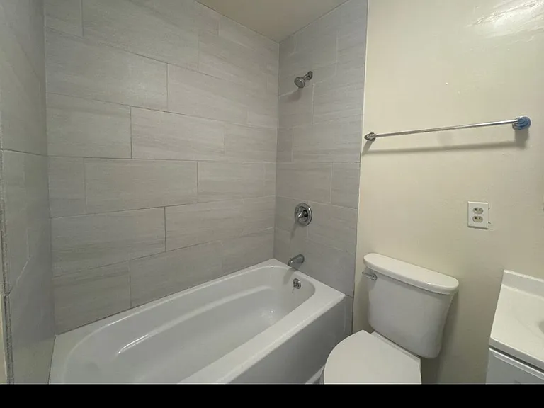 3141 38th Ave #2 — Photo 2