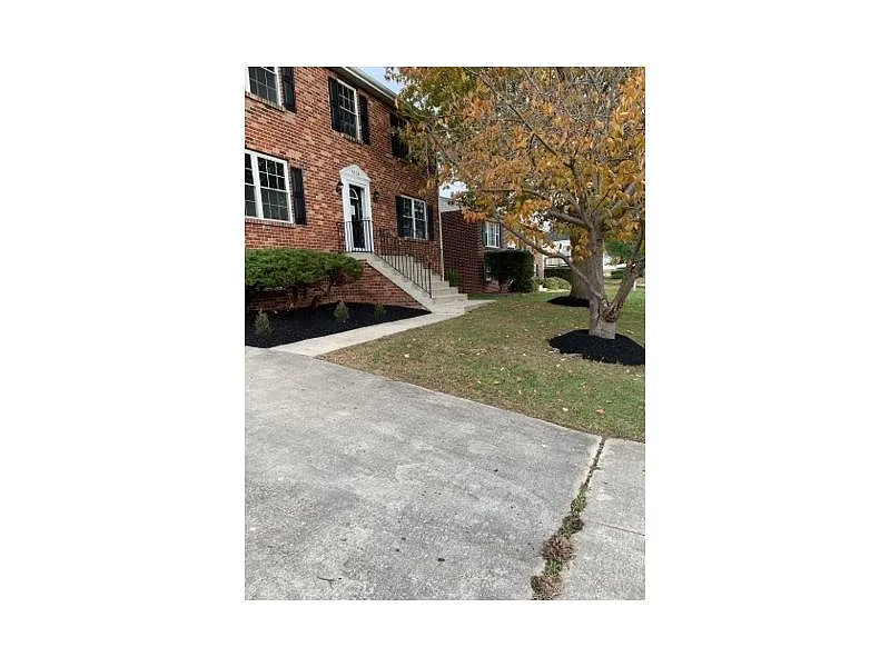 5708 Birchview Pl photo 1