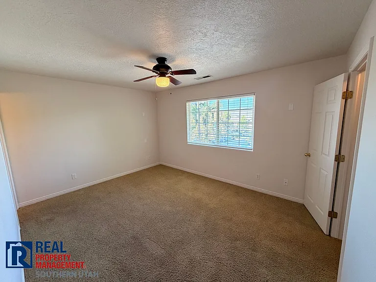 1735 W 540 N #1305 — Photo 6
