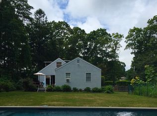 74 Henry Rd, Southampton, NY 11968