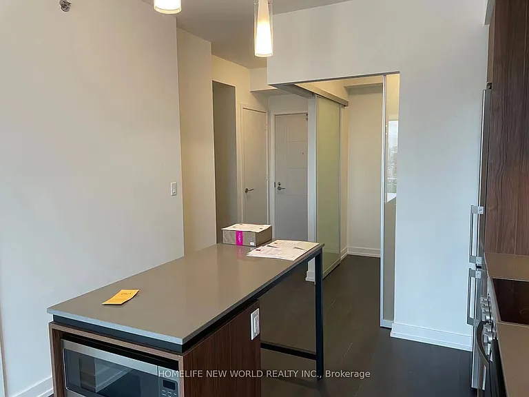 203 College St #2505 — Photo 11
