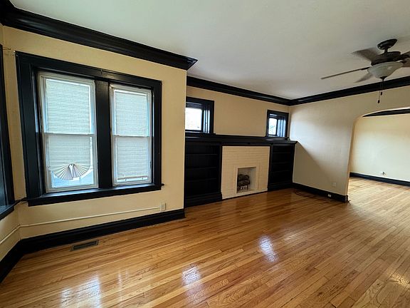 4th image of 1-1758 W Garfield Blvd
