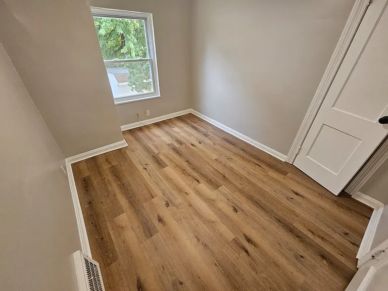 21400 Goller Ave — Photo 17