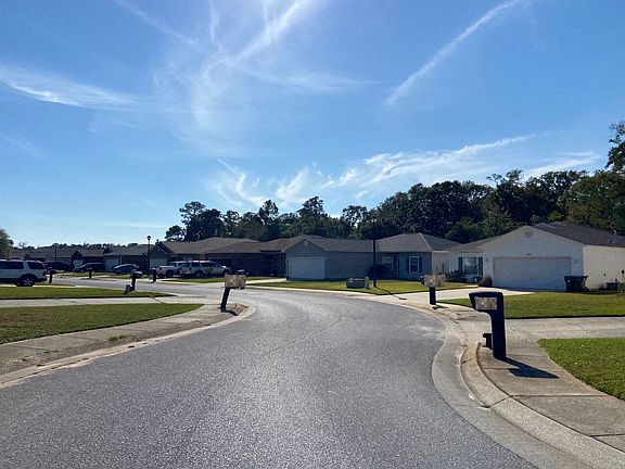 4th image of 5900 Dandelion Dr