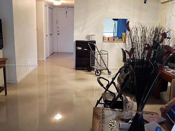 4th image of 6001 NW 61st Ave APT 301