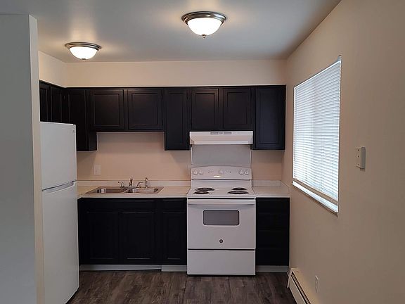 2nd image of 348 E Clark St #350-01