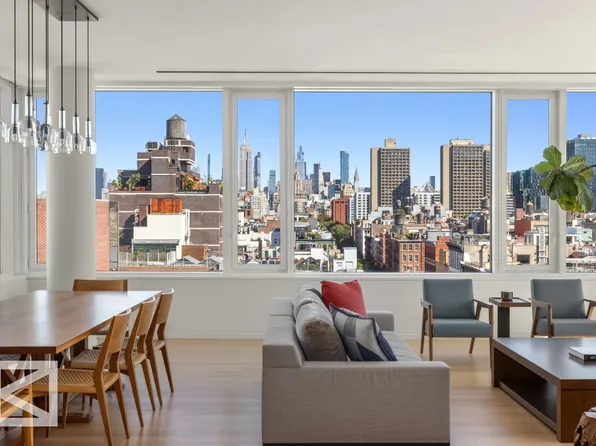 350 West Broadway image 3 of 29