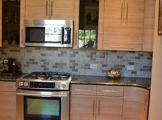 83 Francis St #3, Brookline, MA 02446