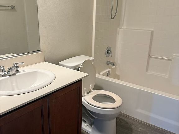 4th image of 14336 Black Mountain Pl