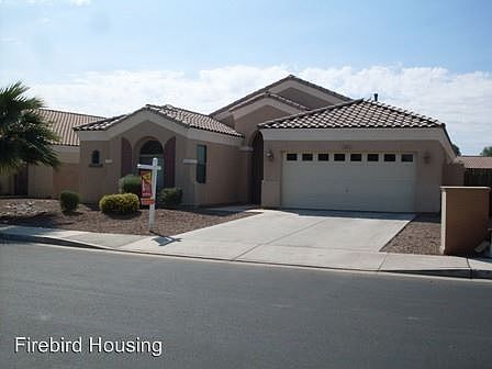 1st image of 2153 E Redwood Dr