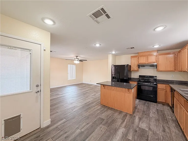 6204 Alpine Tree Ave — Photo 11