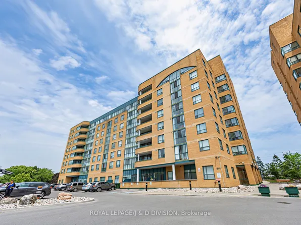 1665 Pickering Pkwy #211, Pickering, ON L1V 6L4
