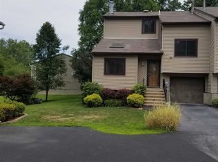 21 Spruce Ct, Fishkill, NY 12524