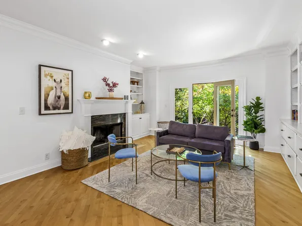 228 Westchase Dr, Nashville, TN 37205