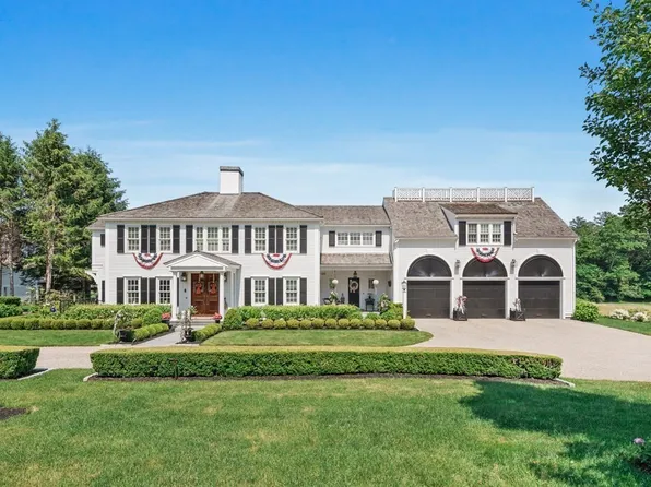 155 Standish St, Duxbury, MA 02332