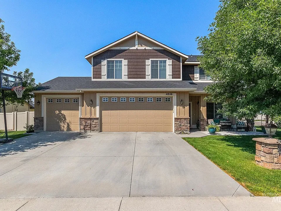 4536 W Quaker Rdg